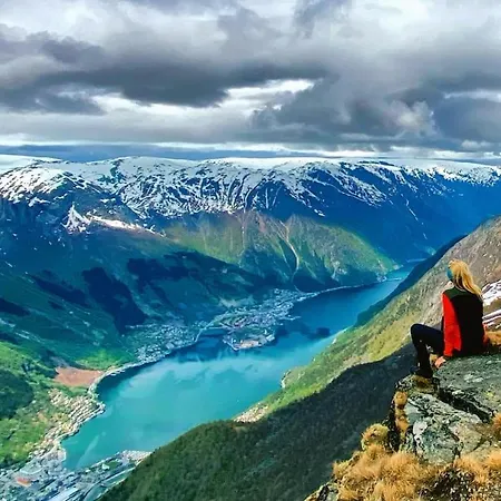 Flott Leilighet Odda-roldal Apartmán *