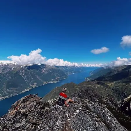 Flott Leilighet Odda-roldal Apartmán *